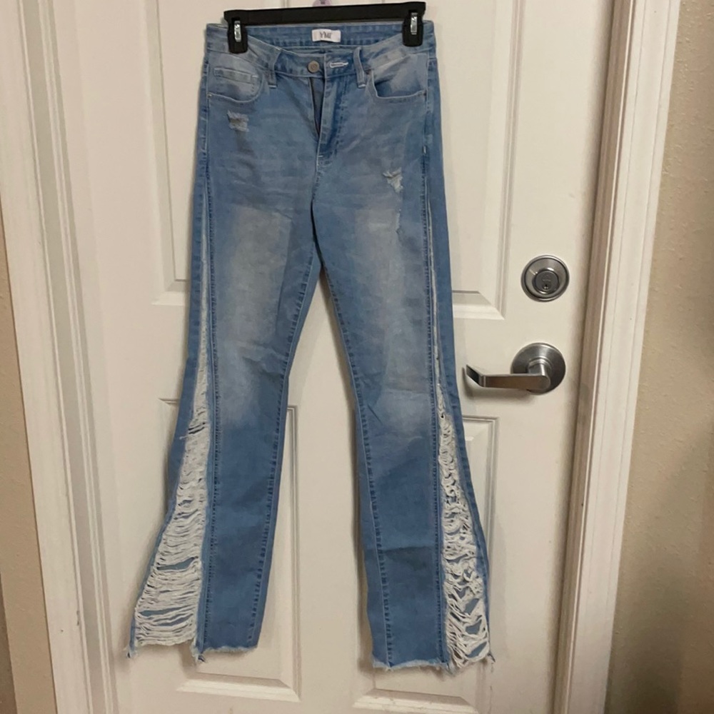 Light wash jeans